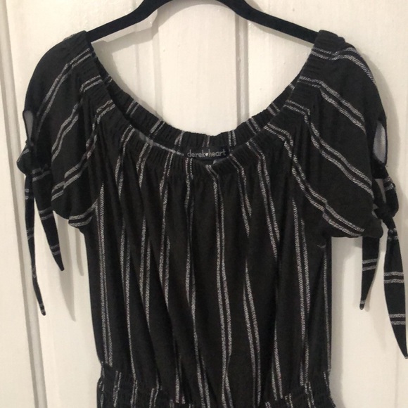 Striped Romper - Picture 3 of 5